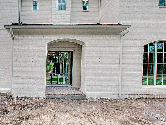 5th image of 1122 Loeser Dr