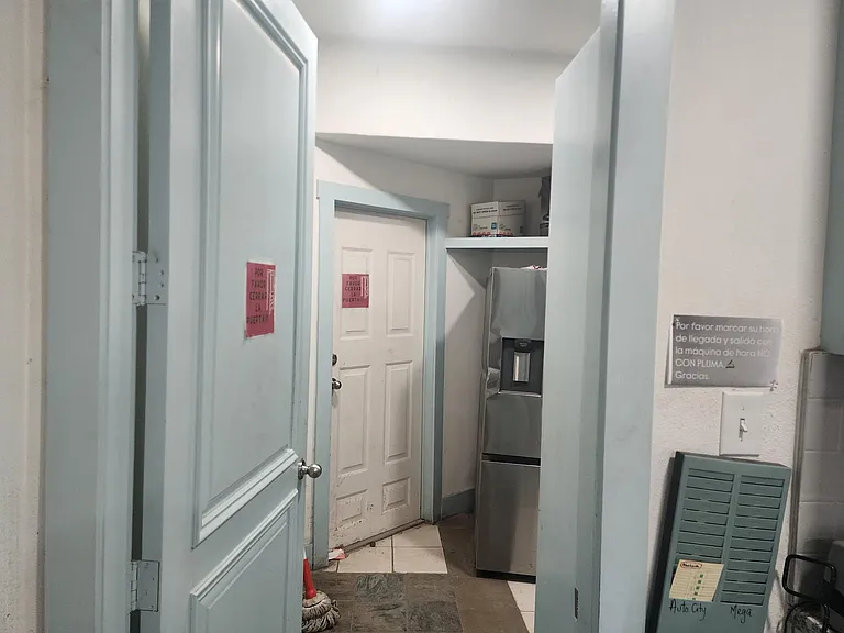 2520 W Mount Houston Rd — Photo 17