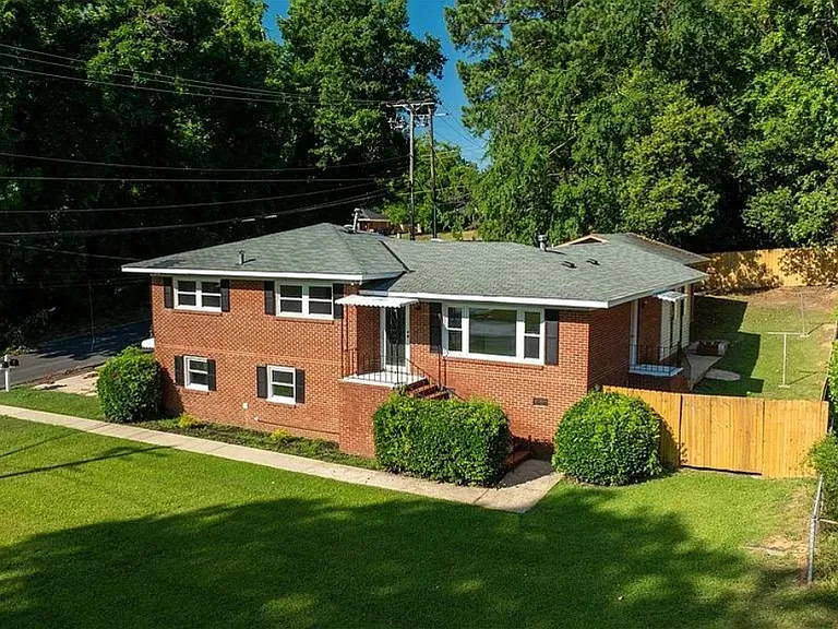 803 Lichfield Rd — Photo 1