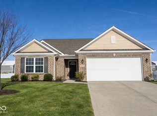 4678 W Otway Ln, New Palestine, IN 46163