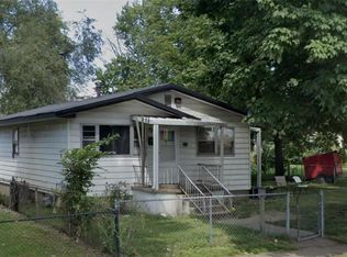 2037 Rhodes St, Madison, IL 62060