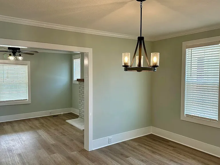 1405 Anderson St — Photo 10