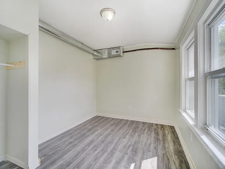 57-59 Poe Ave #3 — Photo 3