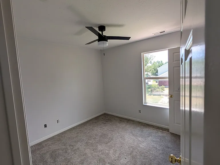169 W Apple Ave — Photo 10