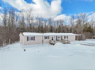 346 Scotch Lake Rd, Queensbury, NB E6L 1K8
