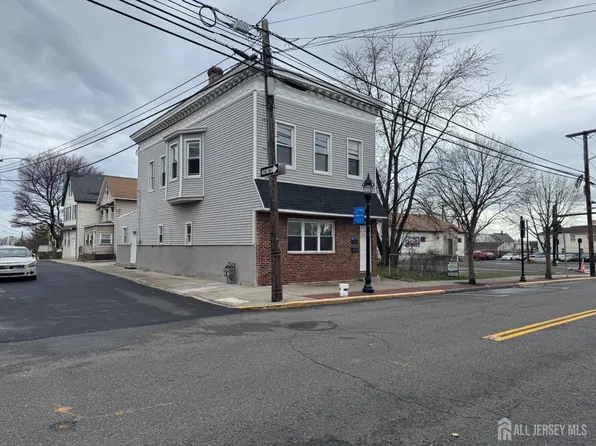 556 Roosevelt Ave #1, Carteret, NJ 07008