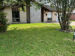 5142 Madden Ln, Houston, TX 77048