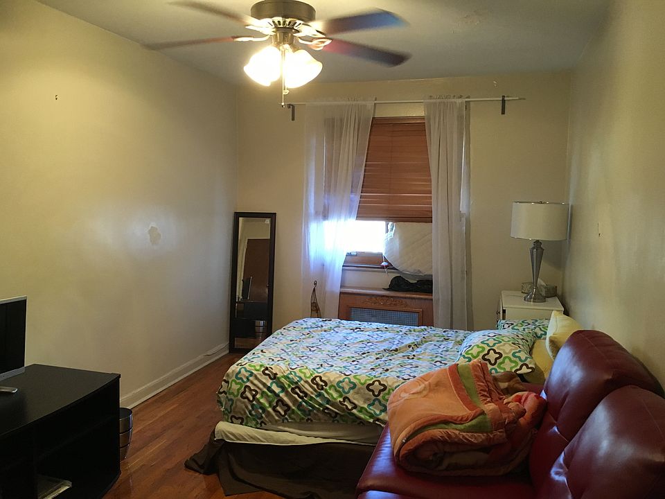 1st image of 30-6 49 St #2