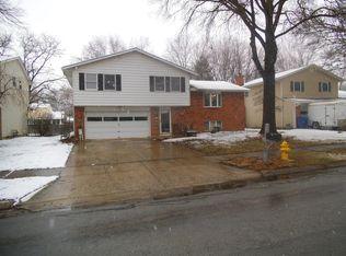 665 Heritage Blvd, Delaware, OH 43015