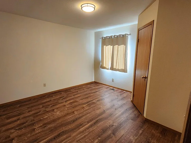 530 N Orchard Ave — Photo 14