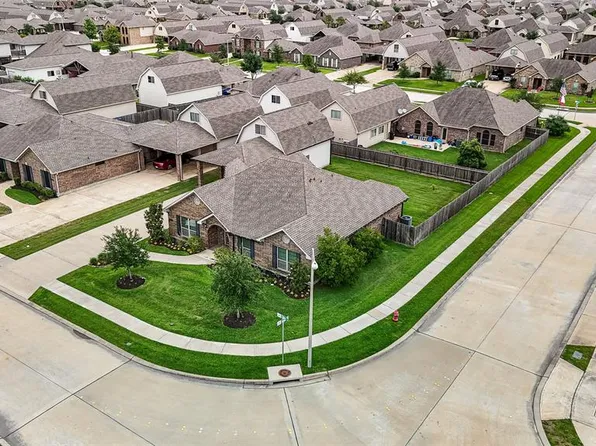 2511 Chino Street, League City, TX 77573