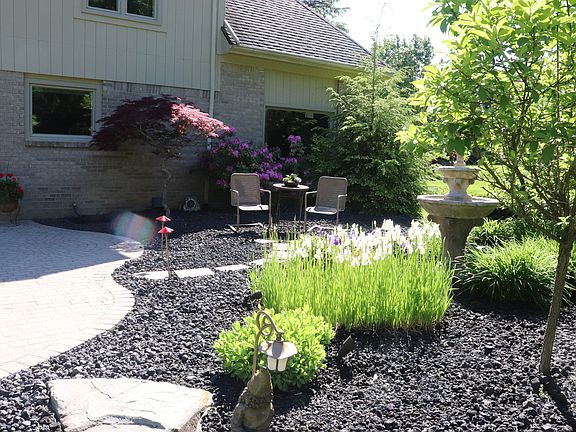 5th image of 11126 Bradley Ct
