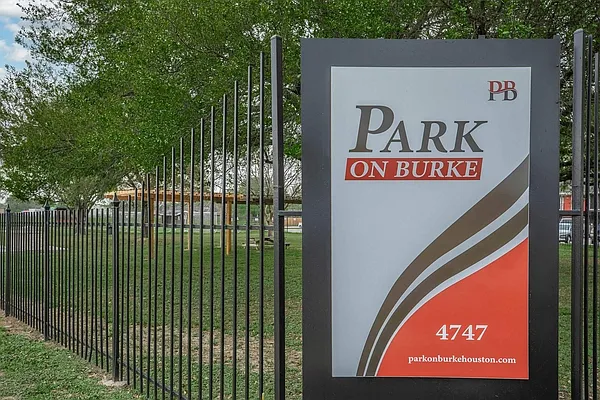 The Park on Burke Apartments — Photo 20
