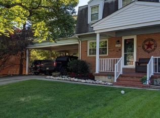 1049 Cayer Dr, Glen Burnie, MD