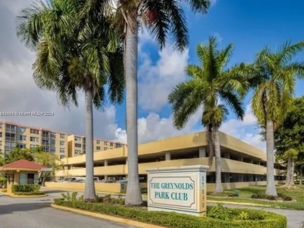 17890 W Dixie Highway Highway 601, North Miami Beach, FL 33160