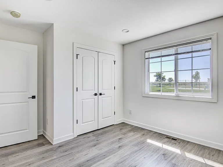 2460 Cedarwood Ln — Photo 4