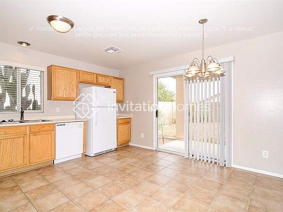 4th image of 12119 W Columbine Dr