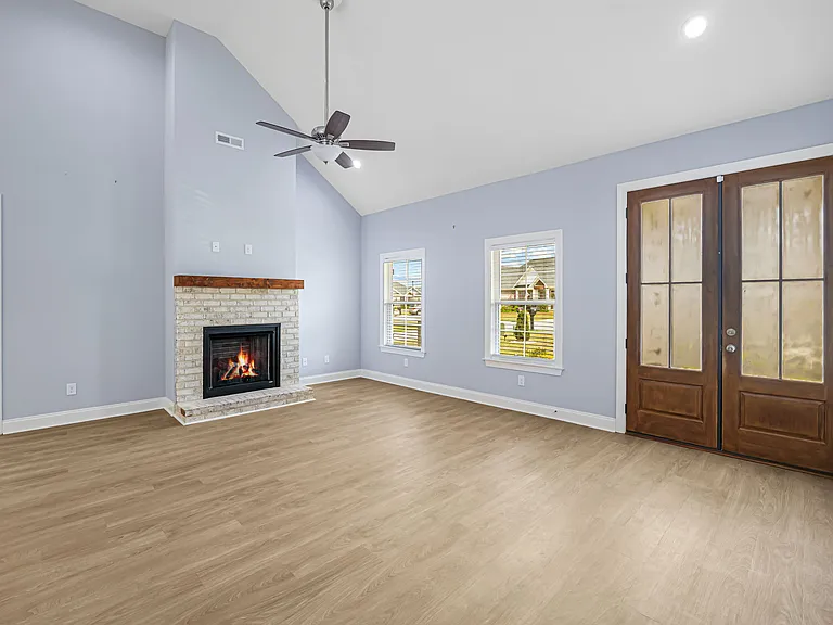 3954 Beckford St — Photo 2