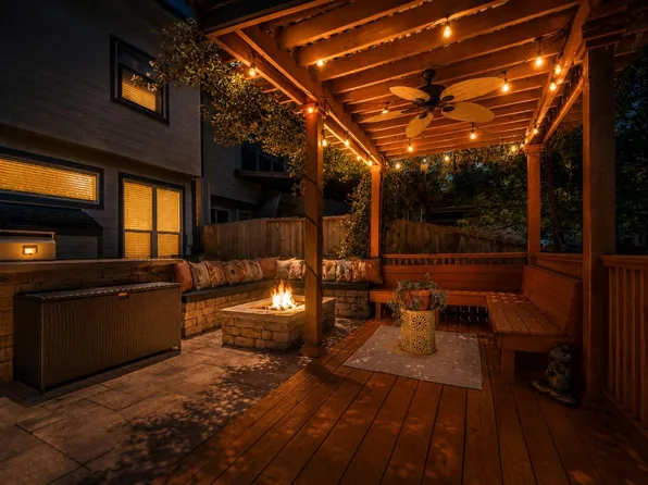 1111 W 26th St, Houston, TX 77008