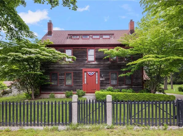 2381 Middle Rd, East Greenwich, RI 02818
