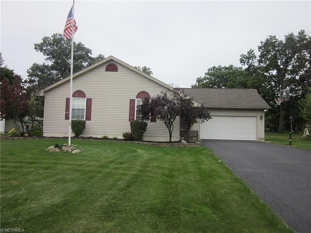 3946 Deer Trl, Mineral Ridge, OH 44440 Zillow