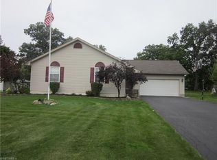 3946 Deer Trl, Mineral Ridge, OH