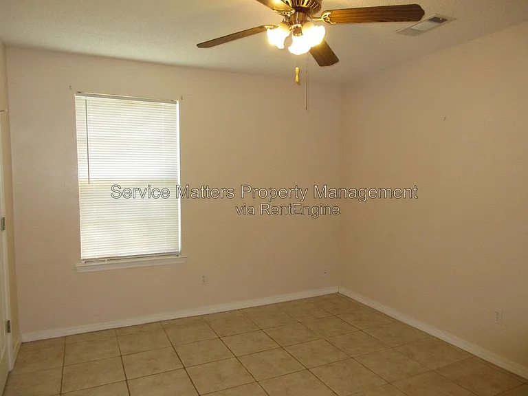 3714 Deer Creek Ln — Photo 13