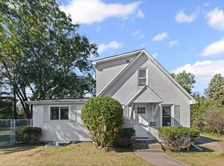 1869 Birmingham St, Saint Paul, MN 55109