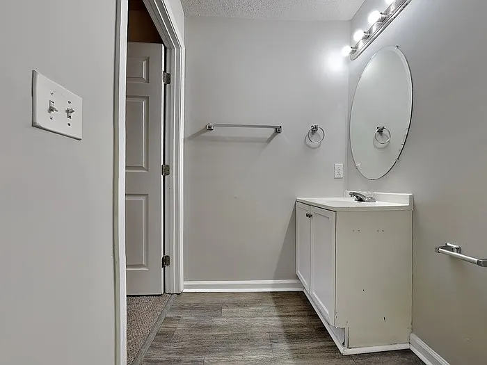 4145 Riverbank Ct — Photo 18