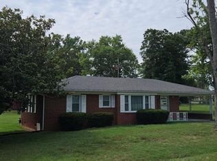 132 S Turner Dr, Sparta, TN 38583