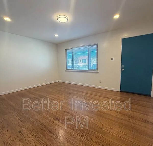 2400 39th Ave #3 — Photo 5