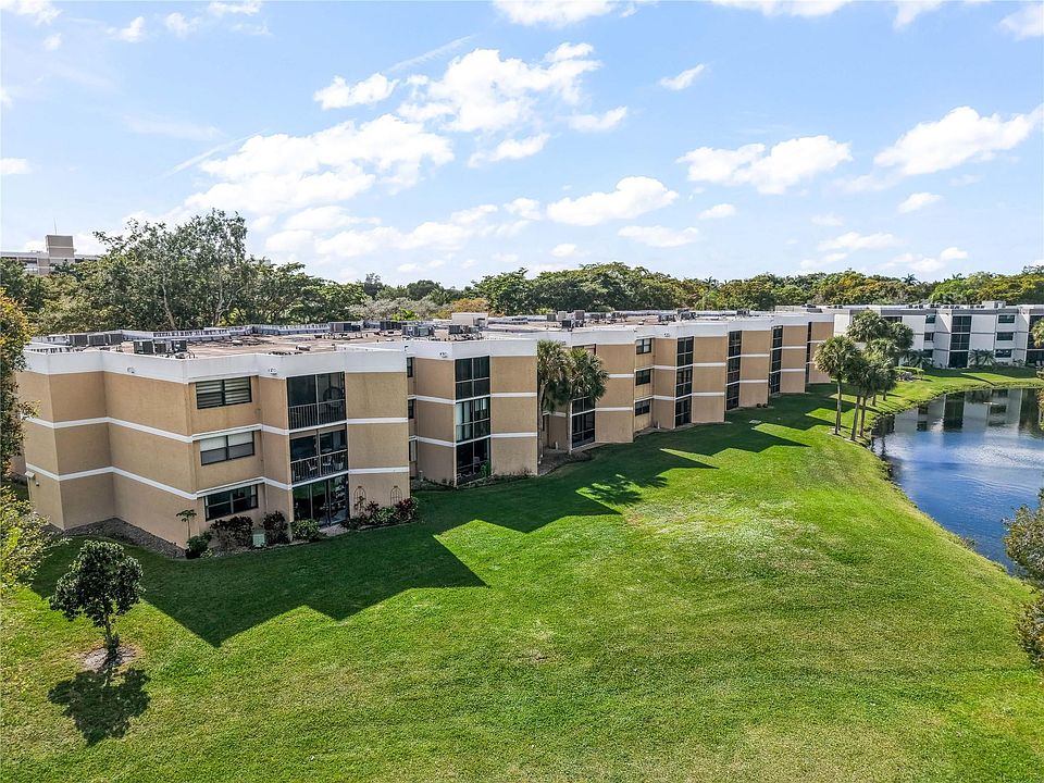 1st image of 16325 Golf Club Road #303