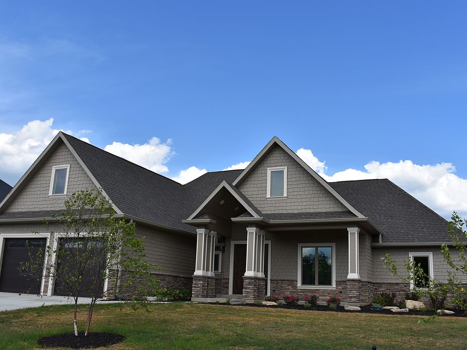 1st image of 204 Wintergreen Dr