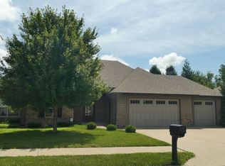 5204 Steeplechase Dr, Columbia, MO 65203