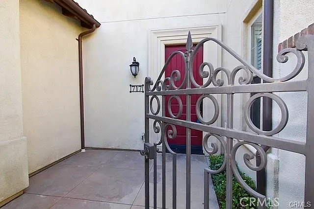 3 bed, 2.5 bath, 1300 sqft, $3,500 — Photo 3