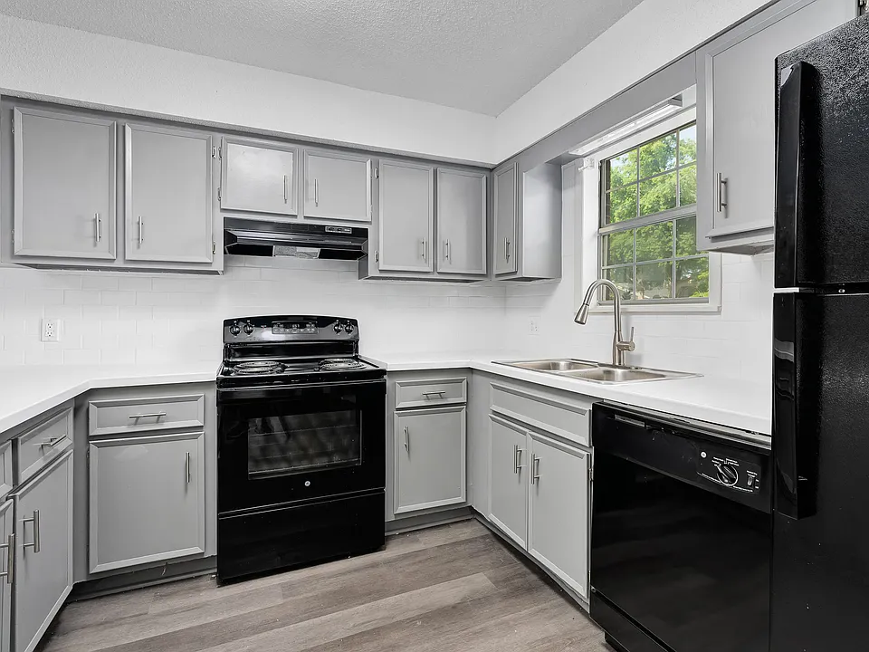 Magnolia - Kitchen