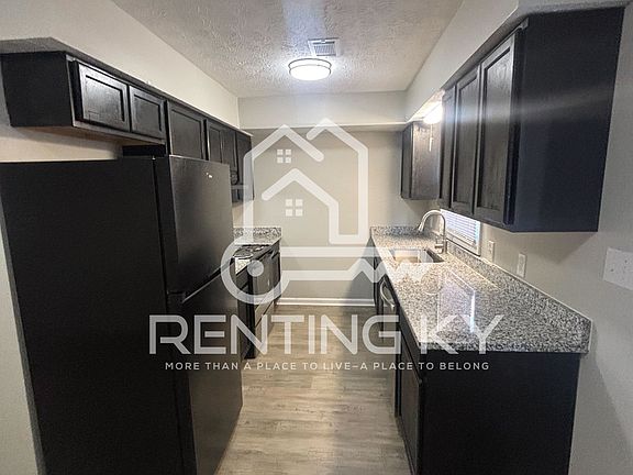 5th image of 1661 Foxhaven Dr #4