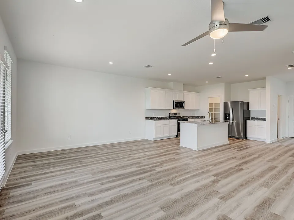 2616 Hudson Hollow Trl