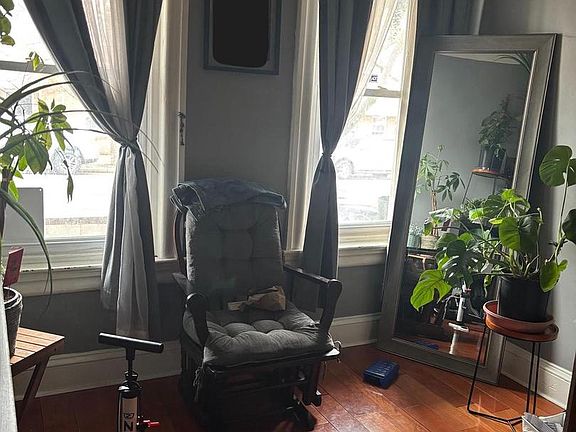 3rd image of 10 Cliff St