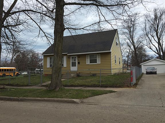 4th image of 759 Buss Ave