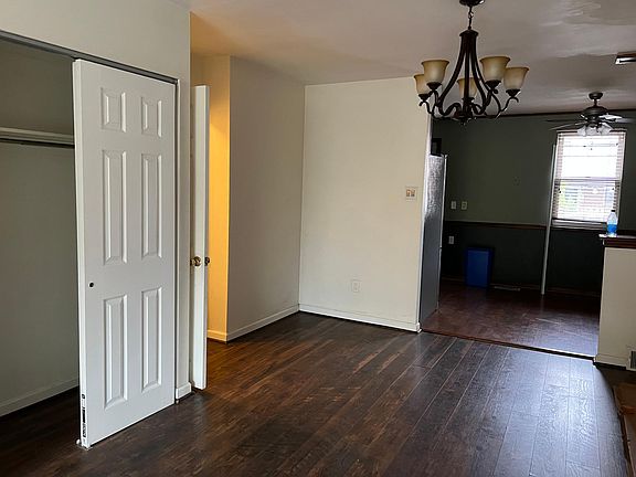 4th image of 107XX Philcrest St