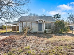 1014 Suncrest St, Bryan, TX 77803