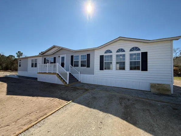 114 W Snowberry Ln, Rocky Pt, NC 28457