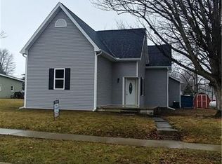 214 S Main St, Mendon, OH 45862