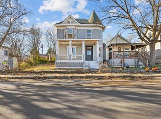 606 S 2nd St, De Soto, MO 63020