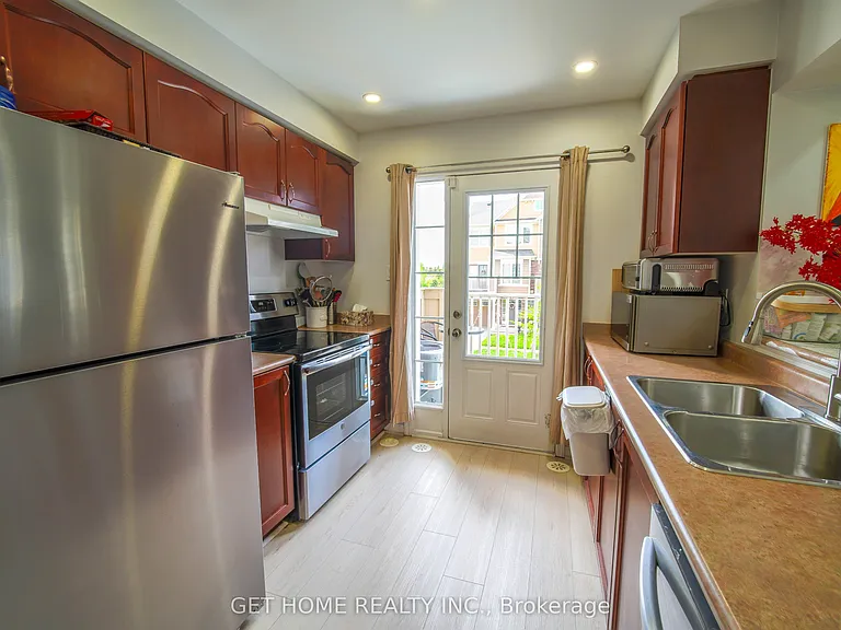 38 Suitor Ct — Photo 7