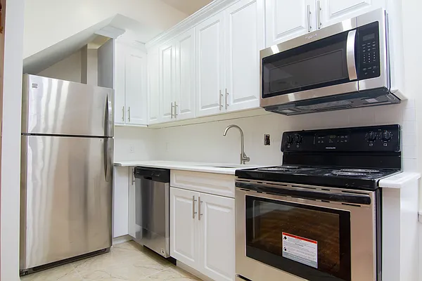 Rented by BMB Living Inc | media 16