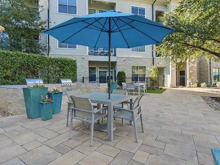 The Sterling at Oak Hills — Photo 37