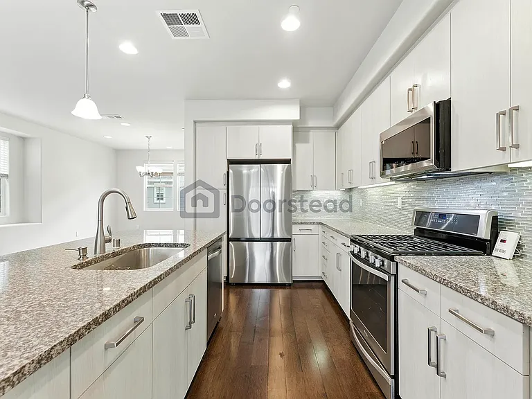 801 Jetty Dr — Photo 29