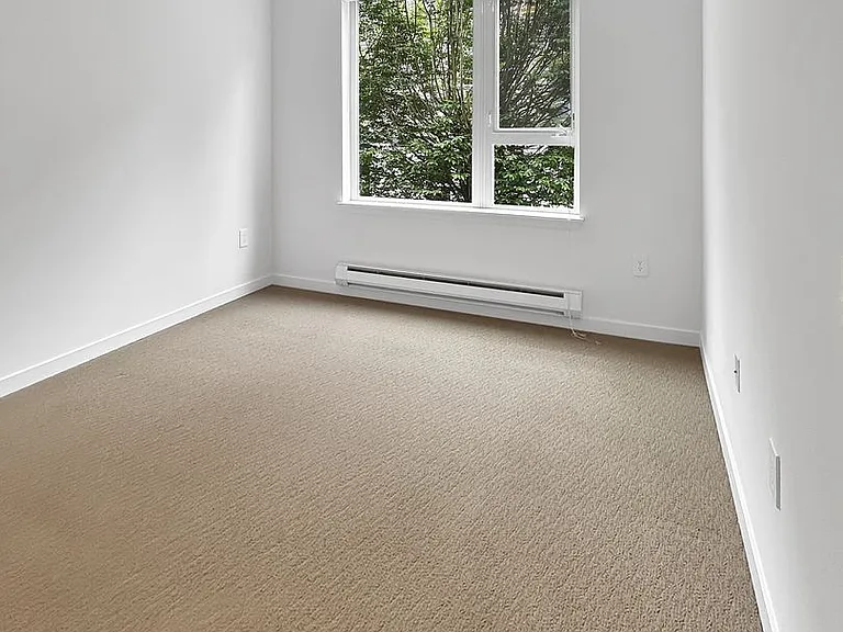 375 Kirkland Ave #215 — Photo 7